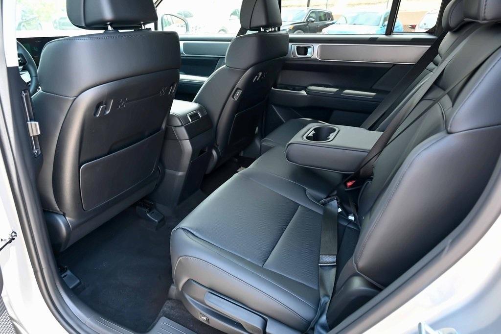 new 2025 Hyundai Santa Fe car, priced at $37,020