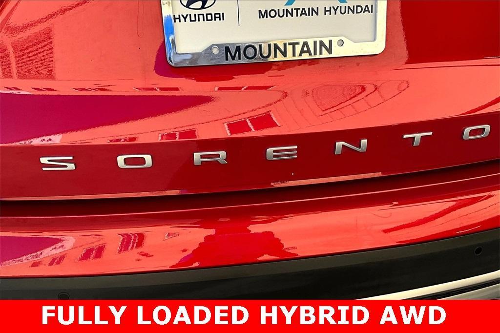 used 2022 Kia Sorento Plug-In Hybrid car, priced at $34,880