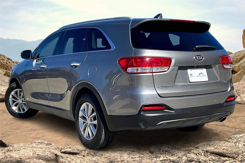 used 2018 Kia Sorento car, priced at $12,998