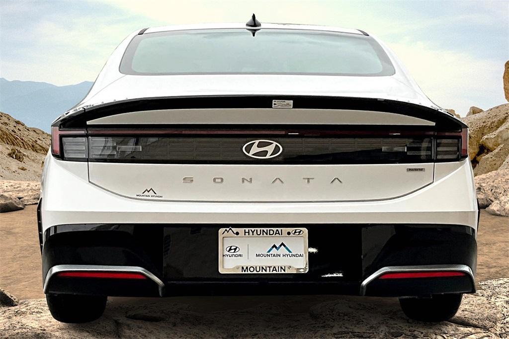 new 2025 Hyundai Sonata Hybrid car, priced at $31,330