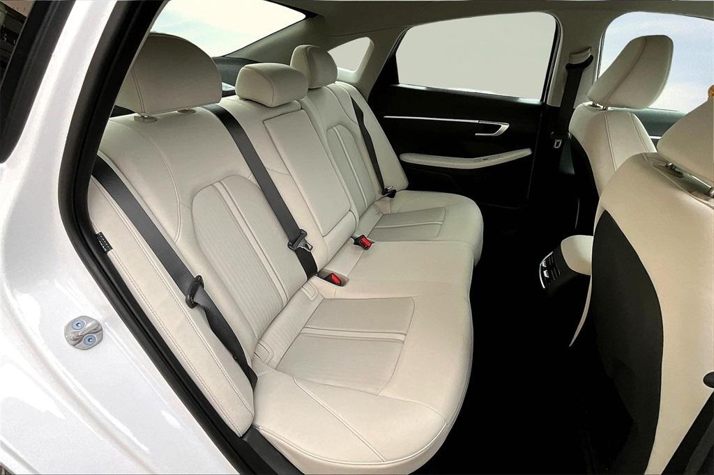 new 2025 Hyundai Sonata Hybrid car, priced at $31,330