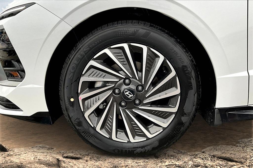 new 2025 Hyundai Sonata Hybrid car, priced at $31,330