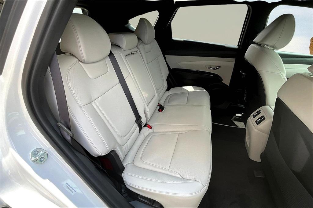 new 2025 Hyundai TUCSON Hybrid car, priced at $40,655