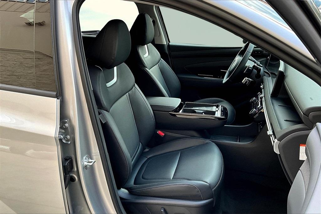 new 2025 Hyundai TUCSON Hybrid car, priced at $40,135