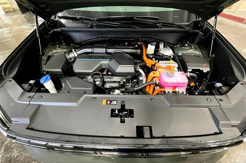 new 2025 Hyundai SANTA FE HEV car, priced at $45,650