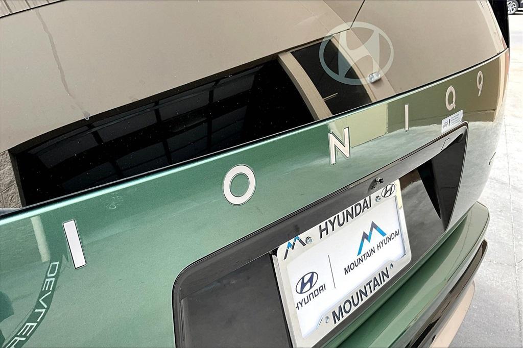new 2026 Hyundai IONIQ 9 car, priced at $61,085