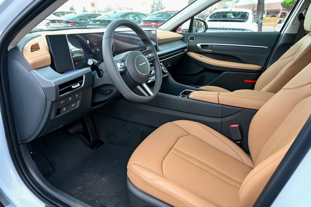 new 2025 Hyundai Sonata Hybrid car, priced at $37,130