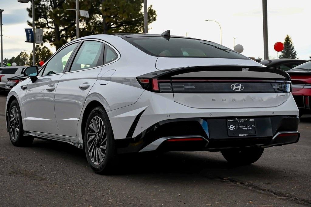 new 2025 Hyundai Sonata Hybrid car, priced at $37,130