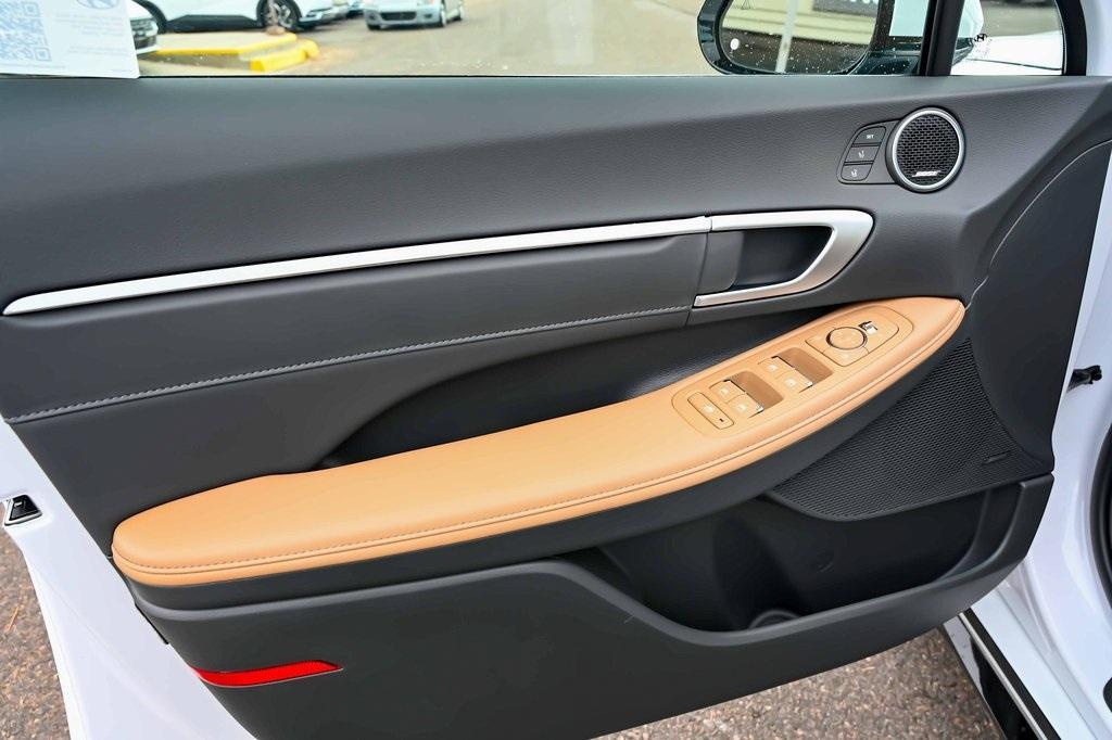 new 2025 Hyundai Sonata Hybrid car, priced at $37,130