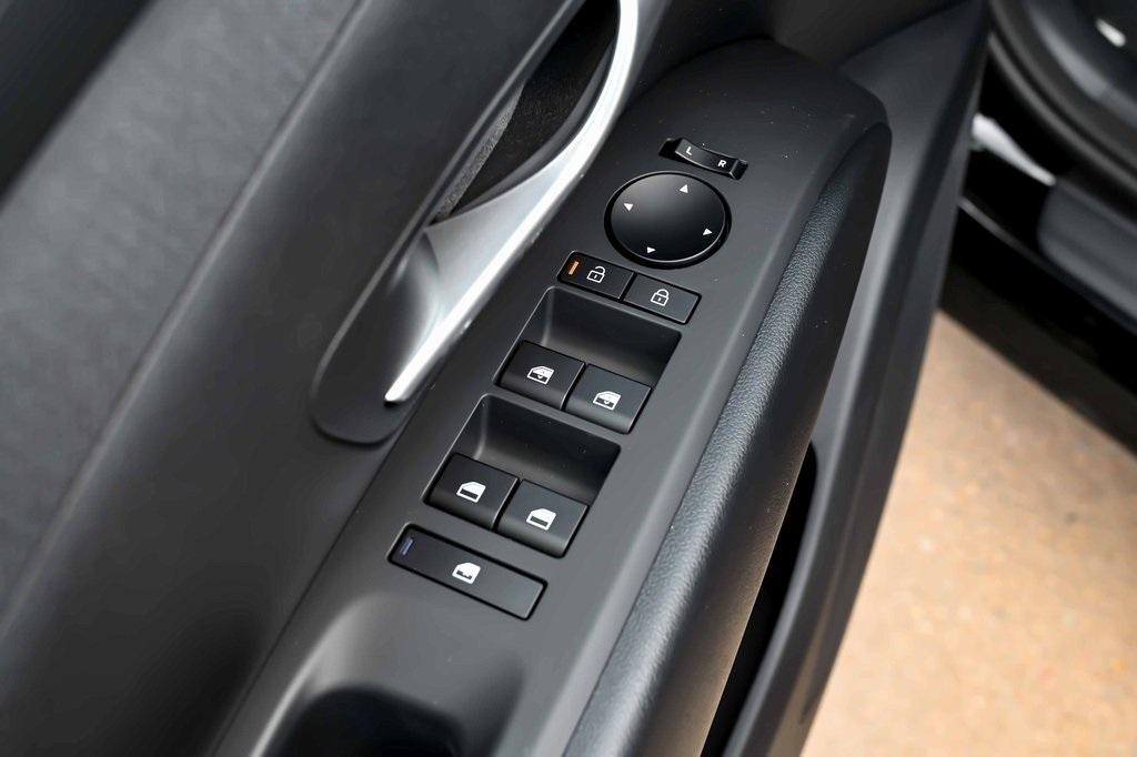 new 2025 Hyundai TUCSON Plug-In Hybrid car, priced at $40,590