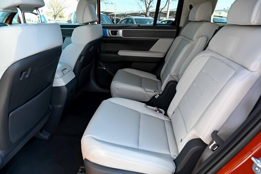 new 2025 Hyundai Santa Fe car, priced at $45,429