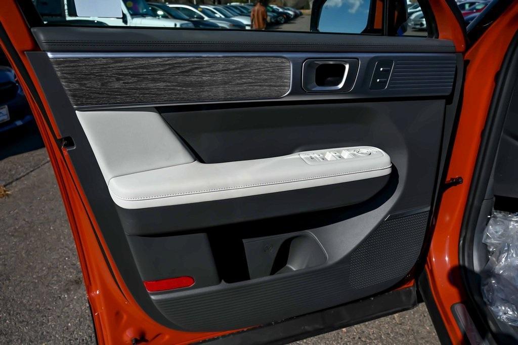 new 2025 Hyundai Santa Fe car, priced at $45,429
