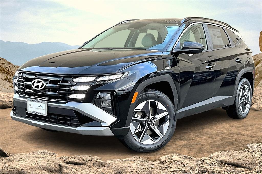 new 2025 Hyundai TUCSON Hybrid car, priced at $34,905