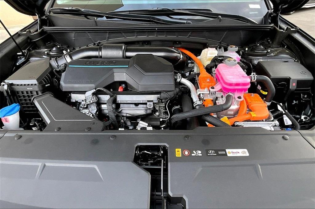 new 2025 Hyundai TUCSON Hybrid car, priced at $34,905