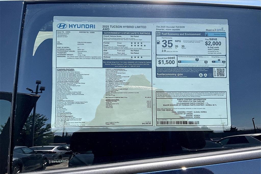 new 2025 Hyundai TUCSON Hybrid car, priced at $38,900