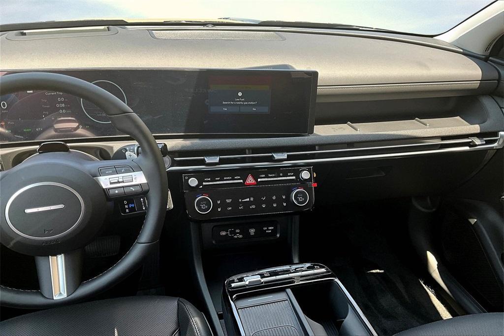 new 2025 Hyundai TUCSON Hybrid car, priced at $38,900