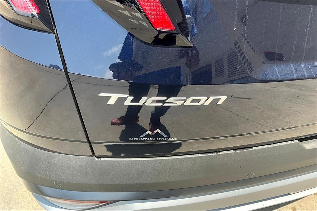 new 2025 Hyundai TUCSON Hybrid car, priced at $40,150