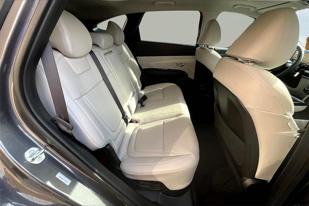 new 2025 Hyundai TUCSON Hybrid car, priced at $40,080
