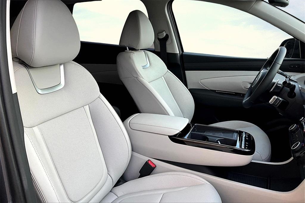 new 2025 Hyundai TUCSON Hybrid car, priced at $40,080