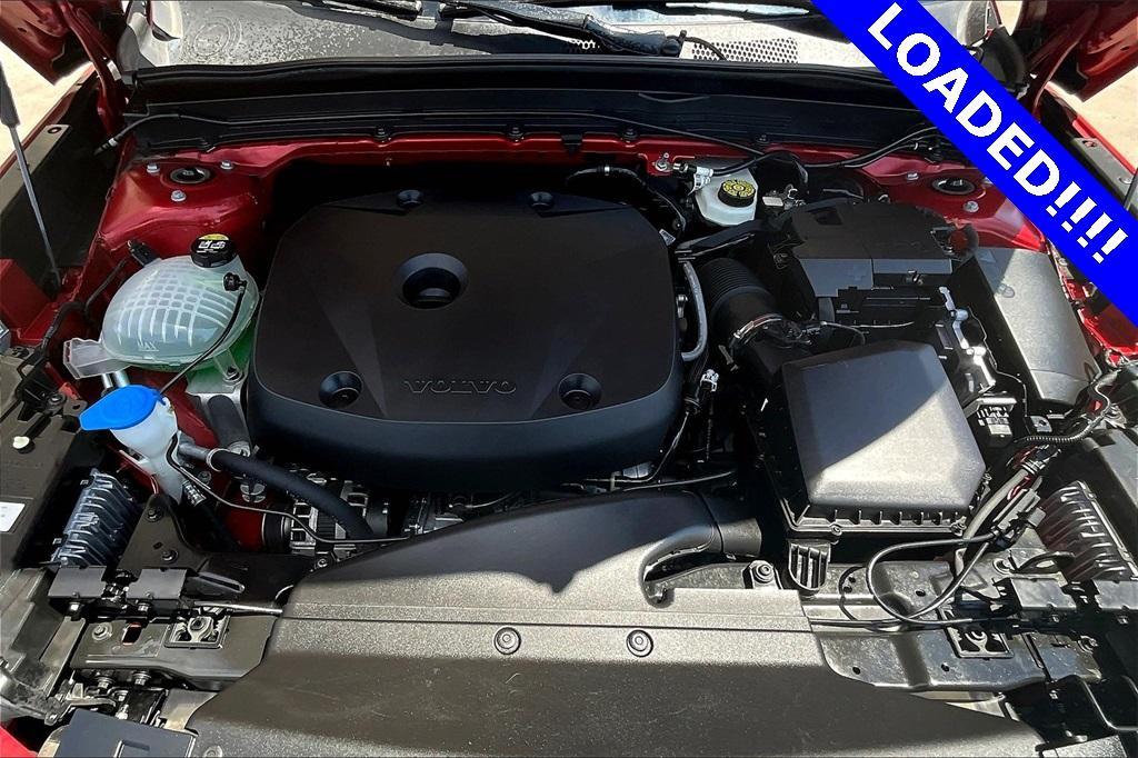 used 2019 Volvo XC40 car, priced at $20,497