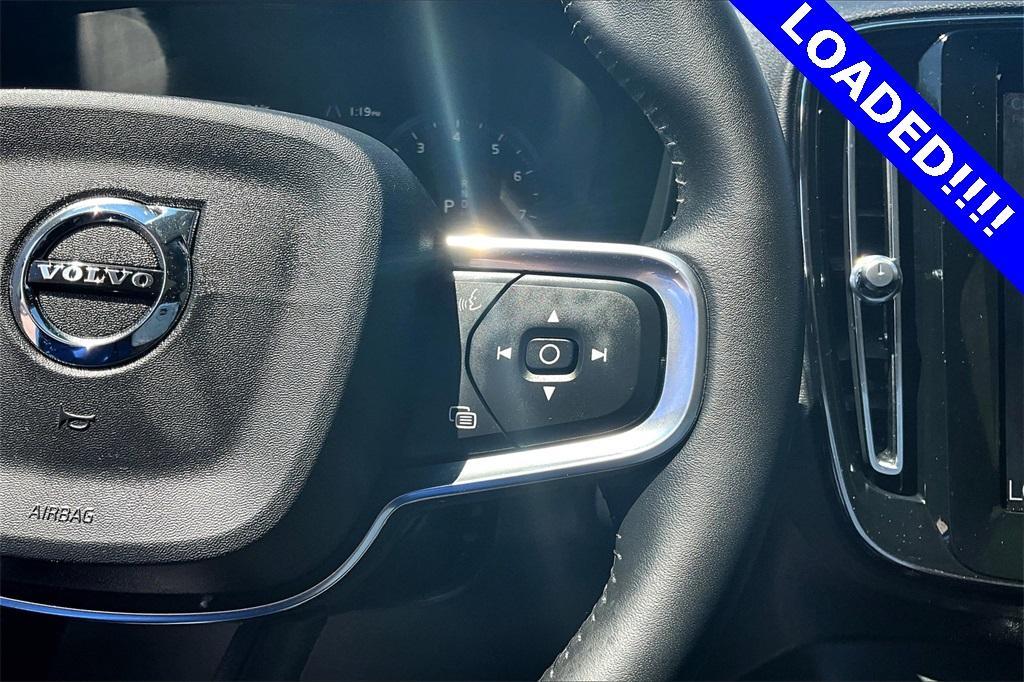 used 2019 Volvo XC40 car, priced at $20,497