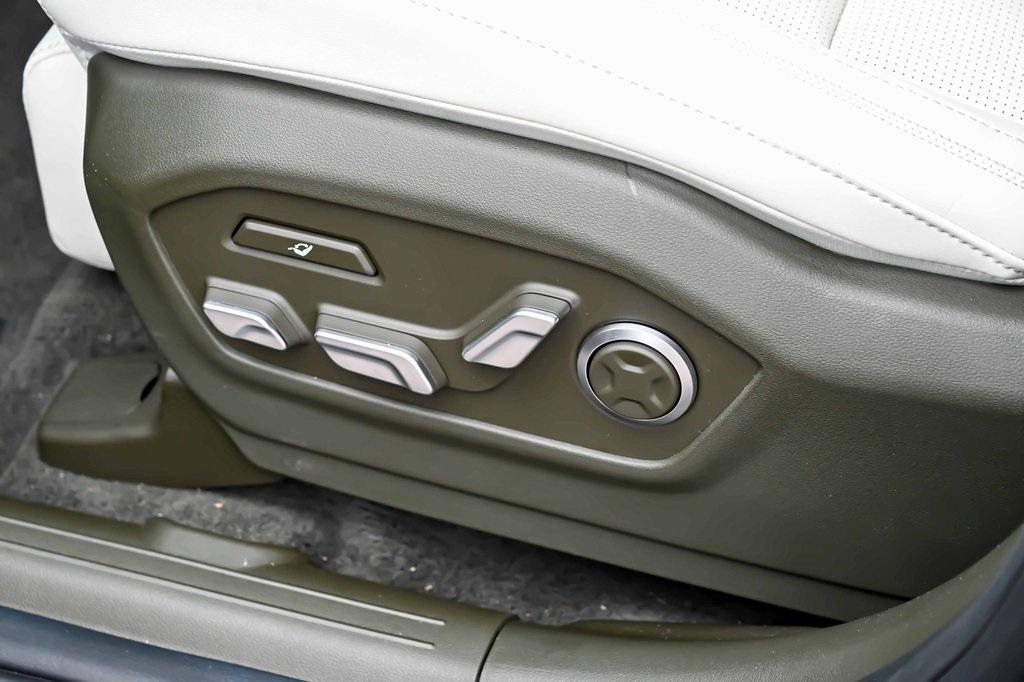 new 2025 Hyundai Santa Fe car, priced at $46,510