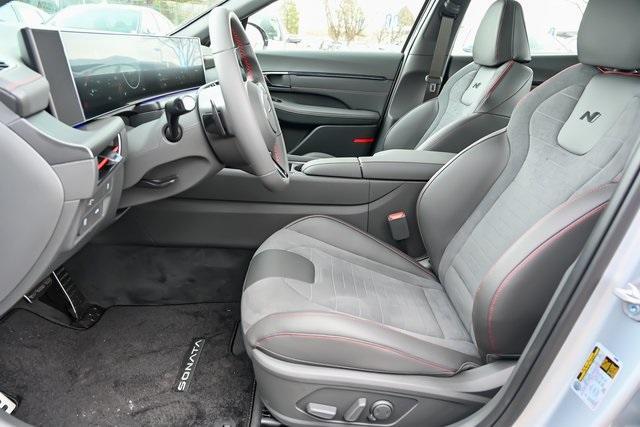 new 2024 Hyundai Sonata car, priced at $33,249