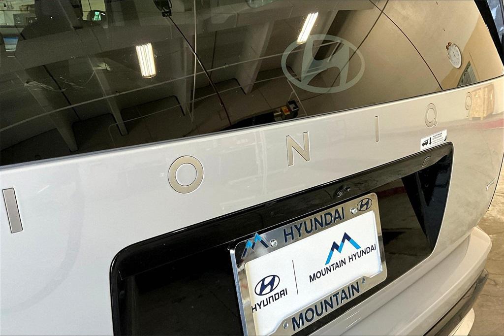 new 2026 Hyundai IONIQ 9 car, priced at $66,585