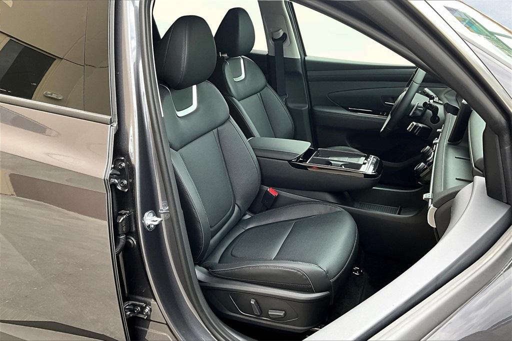 new 2025 Hyundai TUCSON Hybrid car, priced at $40,090