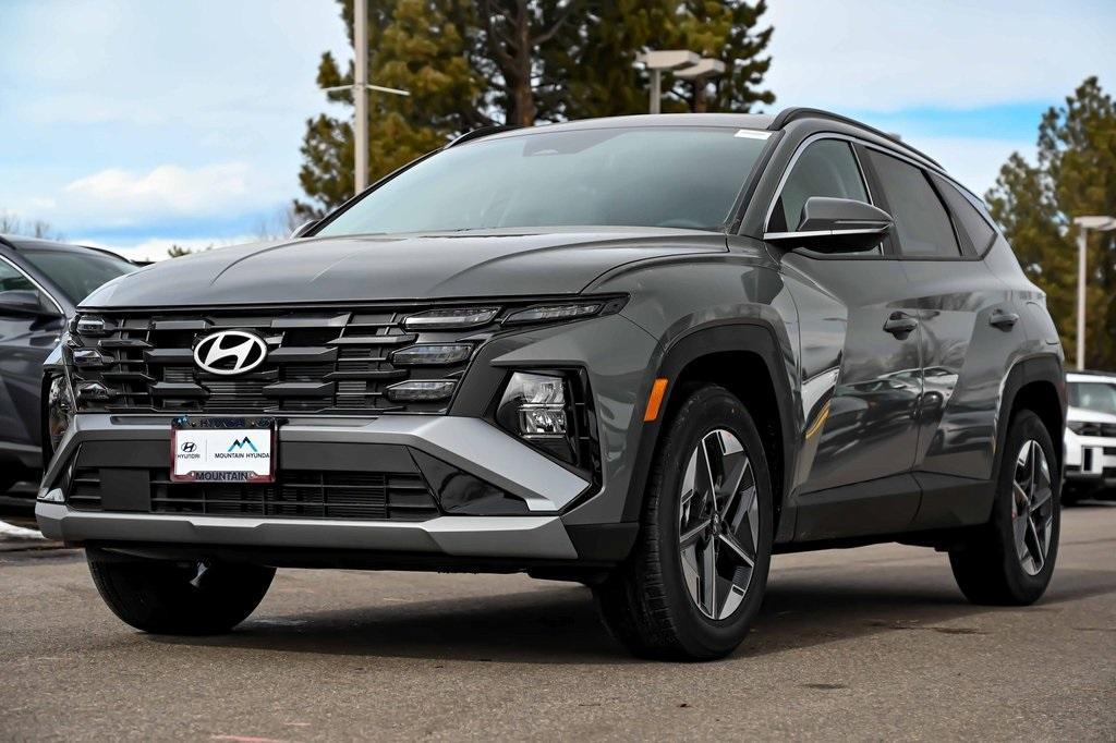 new 2025 Hyundai Tucson car, priced at $33,100