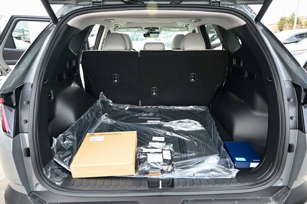 new 2025 Hyundai Tucson car, priced at $33,100