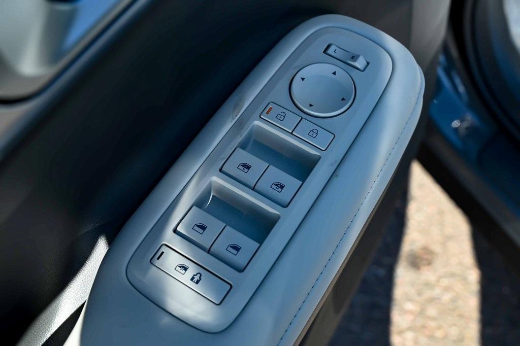 new 2025 Hyundai Santa Fe car, priced at $37,030