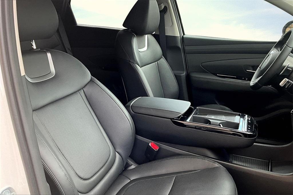 new 2025 Hyundai TUCSON Hybrid car, priced at $40,640
