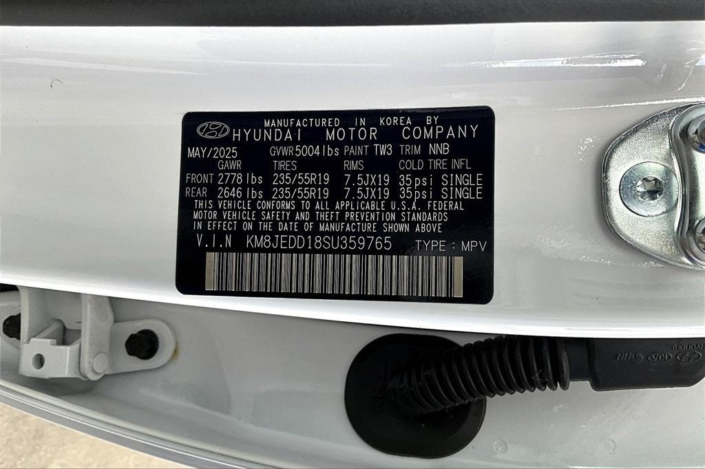 new 2025 Hyundai TUCSON Hybrid car, priced at $40,640