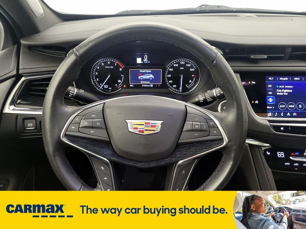 used 2021 Cadillac XT5 car, priced at $29,998