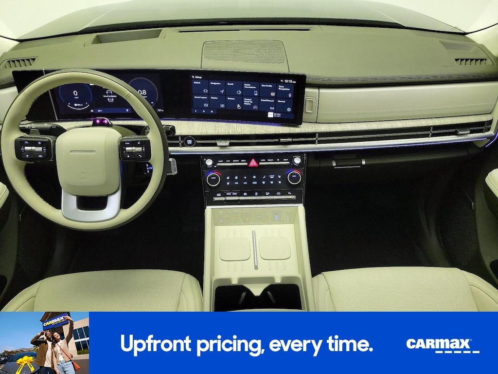 used 2024 Hyundai Santa Fe car, priced at $43,998