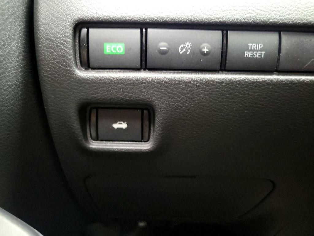 used 2024 Nissan Sentra car, priced at $23,998