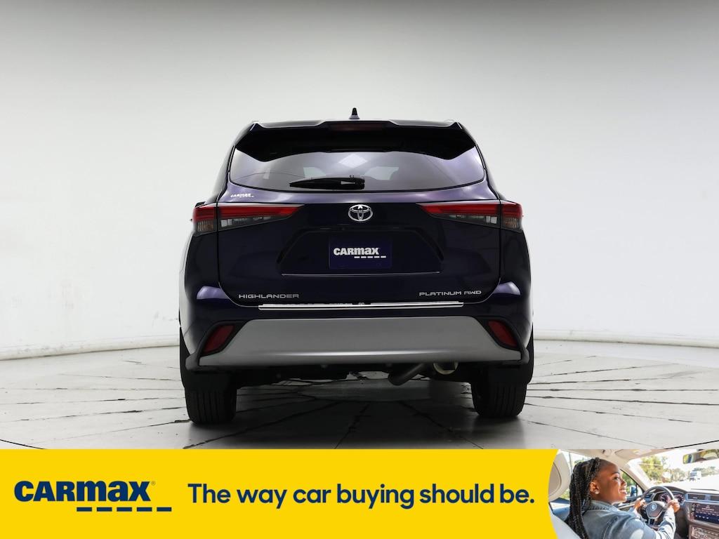used 2021 Toyota Highlander car, priced at $44,998