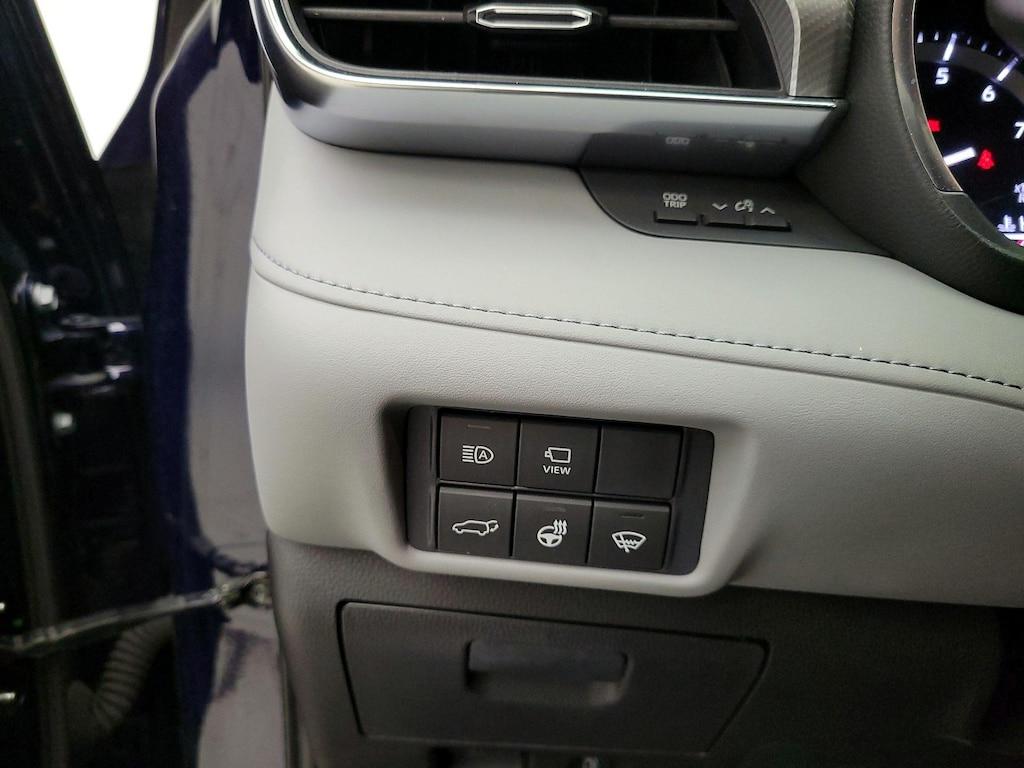 used 2021 Toyota Highlander car, priced at $44,998
