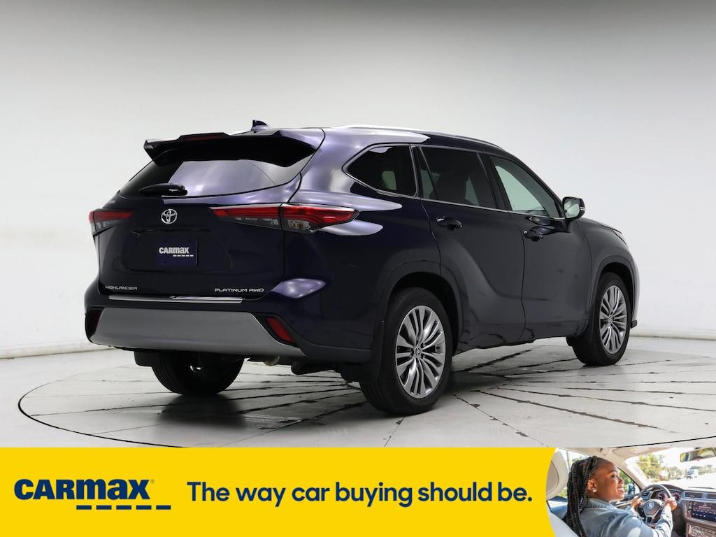 used 2021 Toyota Highlander car, priced at $44,998