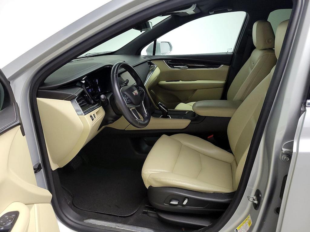 used 2017 Cadillac XT5 car, priced at $18,998