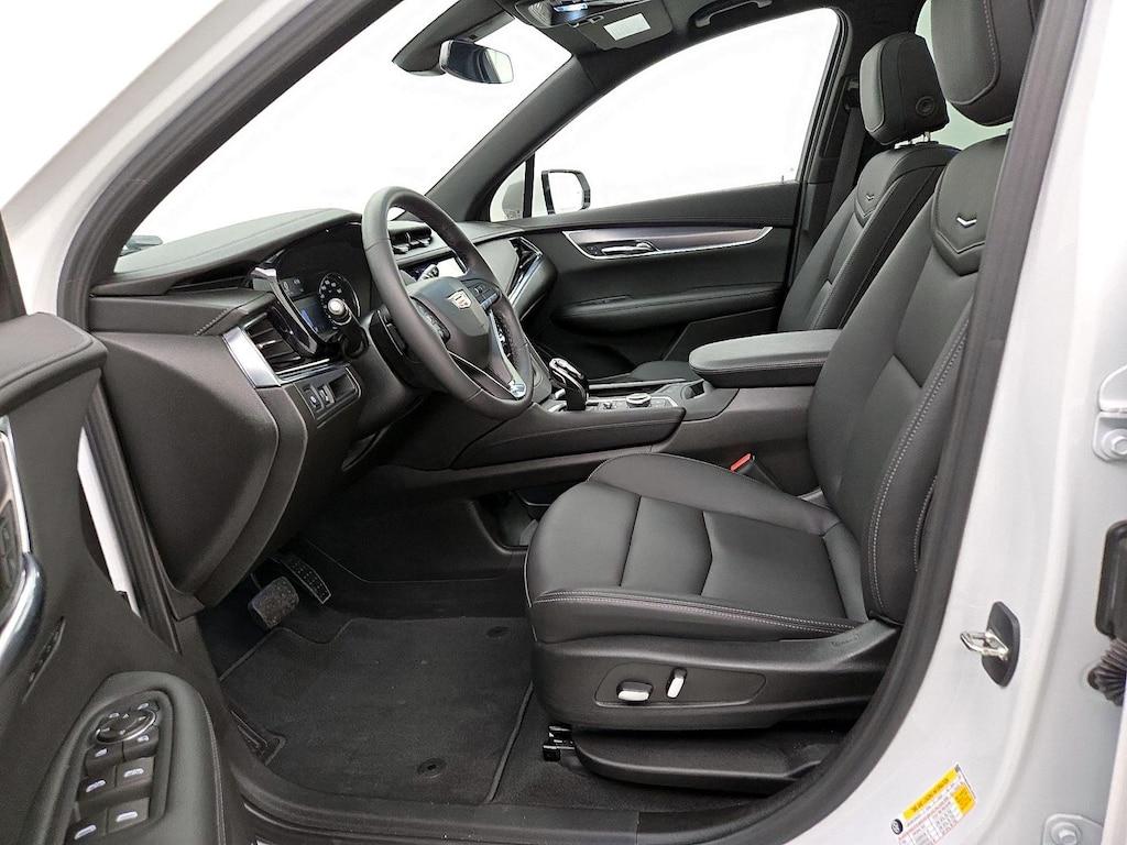 used 2022 Cadillac XT6 car, priced at $35,998