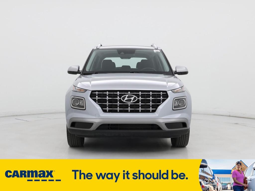 used 2022 Hyundai Venue car, priced at $19,998