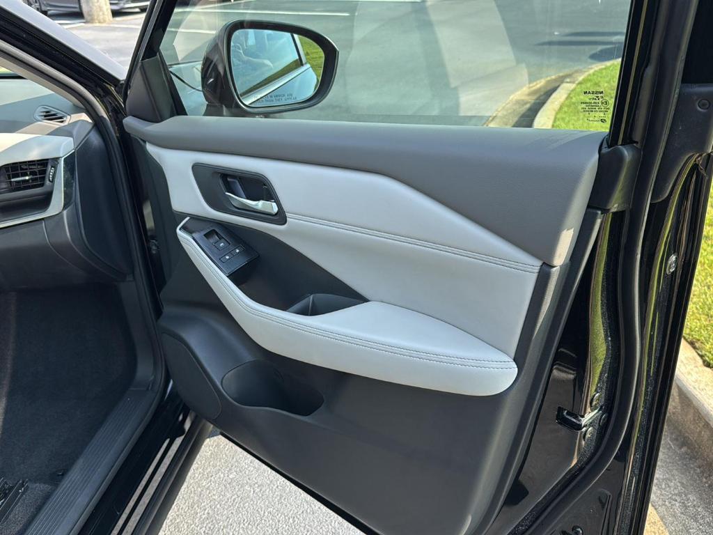 used 2024 Nissan Rogue car, priced at $28,995