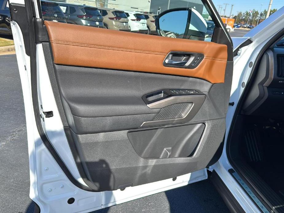 new 2025 Nissan Pathfinder car, priced at $53,030