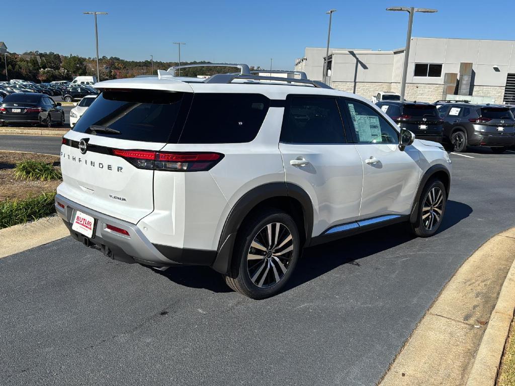 new 2025 Nissan Pathfinder car, priced at $46,227