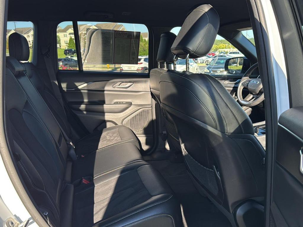 used 2023 Jeep Grand Cherokee car, priced at $28,695