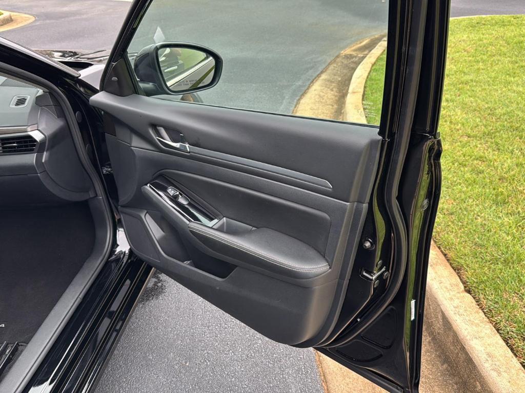 used 2023 Nissan Altima car, priced at $20,595