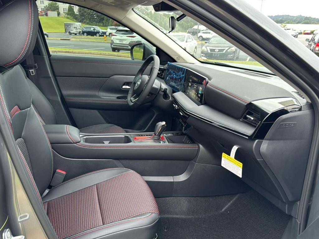 new 2025 Nissan Kicks car, priced at $27,623