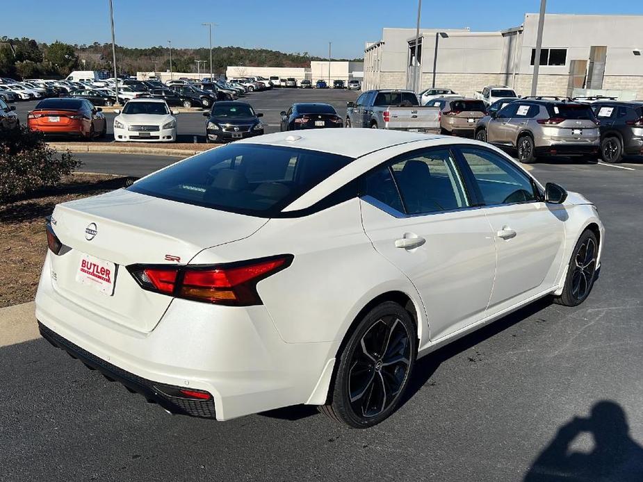 new 2025 Nissan Altima car, priced at $33,100